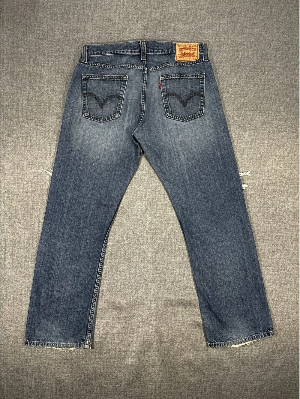 Levi’s 514 Slim Straight Jeans Men’s 34x28 Blue Distressed Knee Cotton Denim
